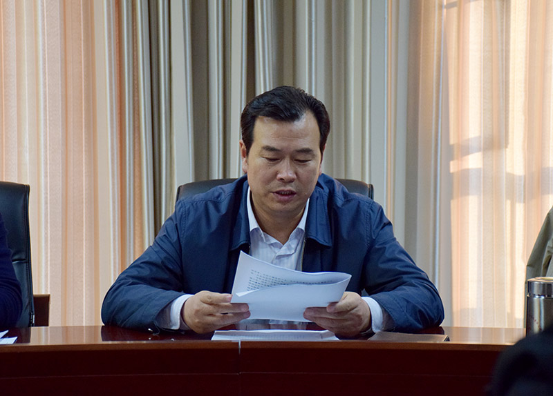 公司認(rèn)真?zhèn)鬟_(dá)學(xué)習(xí)市第四次黨代會精神