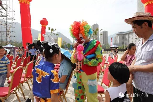 財富盛宴 眾商云集 / 階州廣場招商營銷中心開放暨品牌主力店商家進(jìn)駐簽約儀式