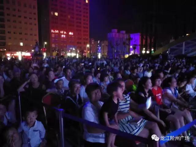 財富盛宴 眾商云集 / 階州廣場招商營銷中心開放暨品牌主力店商家進(jìn)駐簽約儀式