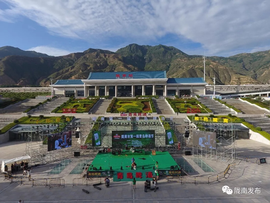 好嗨喲！隴南第一屆青島啤酒節(jié)開幕啦，為期8天